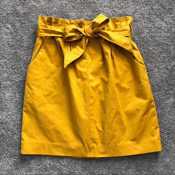 Banana Republic Dresses & Skirts - Banana Republic Mustard Yellow Skirt
